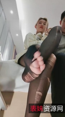 丝洛酒店越轨小情人羞辱老公最新合集1V30M，情感纠葛