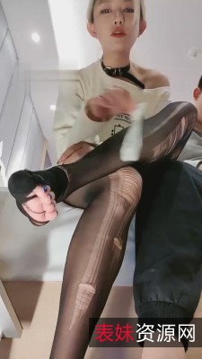 丝洛酒店越轨小情人羞辱老公最新合集1V30M，情感纠葛