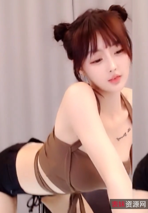 斗鱼奇领甜美林小花最新合集35VXXG，精彩瞬间尽在掌握