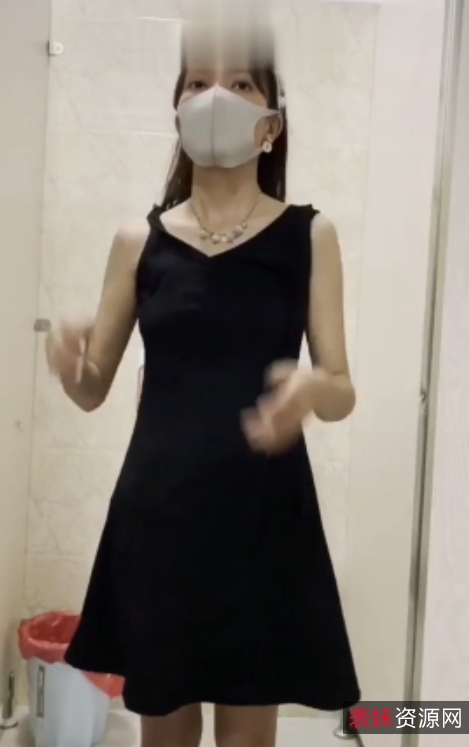 **推特爱吃菠萝极限户外72部8G优质合集**