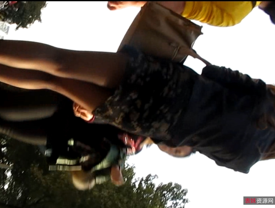 武汉大忽悠街拍丝袜美腿合集232部22g