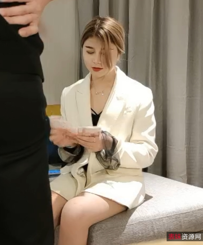 步宾探花二狗绝密展示126部97.6G长腿女神