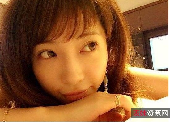 JVID蜜桃臀女神kyara_Sss飙舞合集128部86G这腰绝了