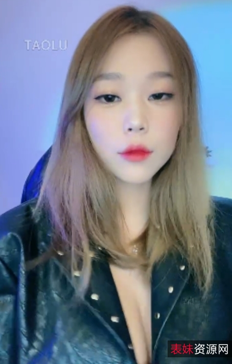 白桃套路直播烟灰挑战1V350MB纯欲天花板超清特供