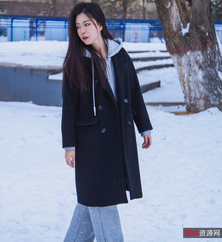 户外牛仔裤袜太诱惑了踏雪无痕织梦映像1部2.38G