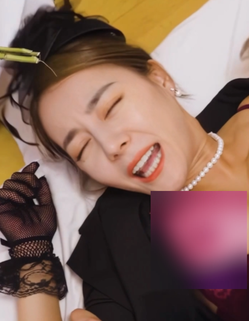 热巴AI换脸黑丝诱惑1V7G推特版香艳来袭