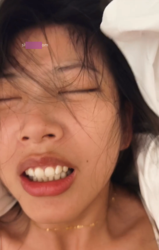 推特李露私密影图5套478M绝品