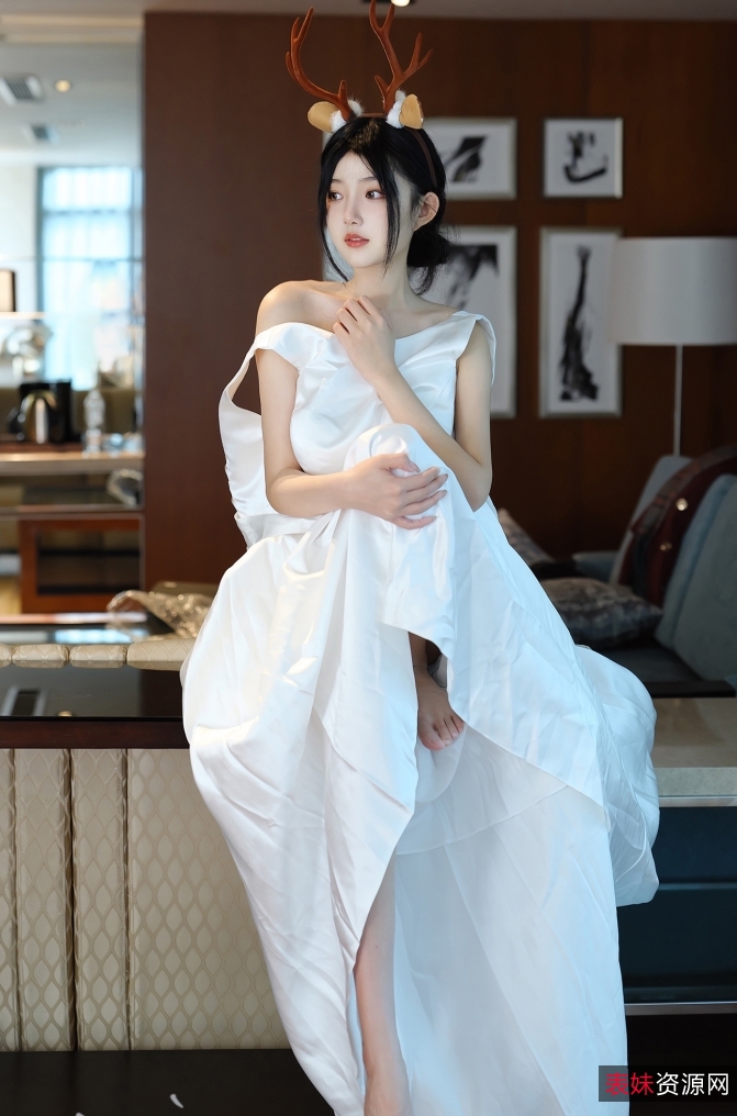 希威社魔幻妖精28部四人游1V862M超诱惑