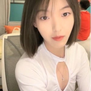 推特熙颜热舞106v合集149g闷骚值得盘