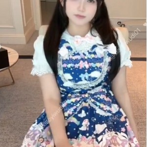 推特小亦无敌私拍热舞合集122部377MB反差十足