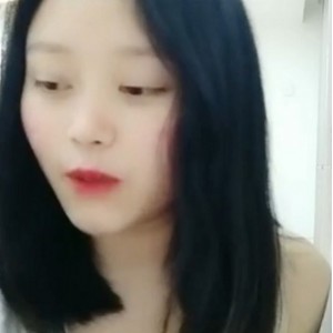 抖音小毒甜户外放水合集8段7.4G咬一口